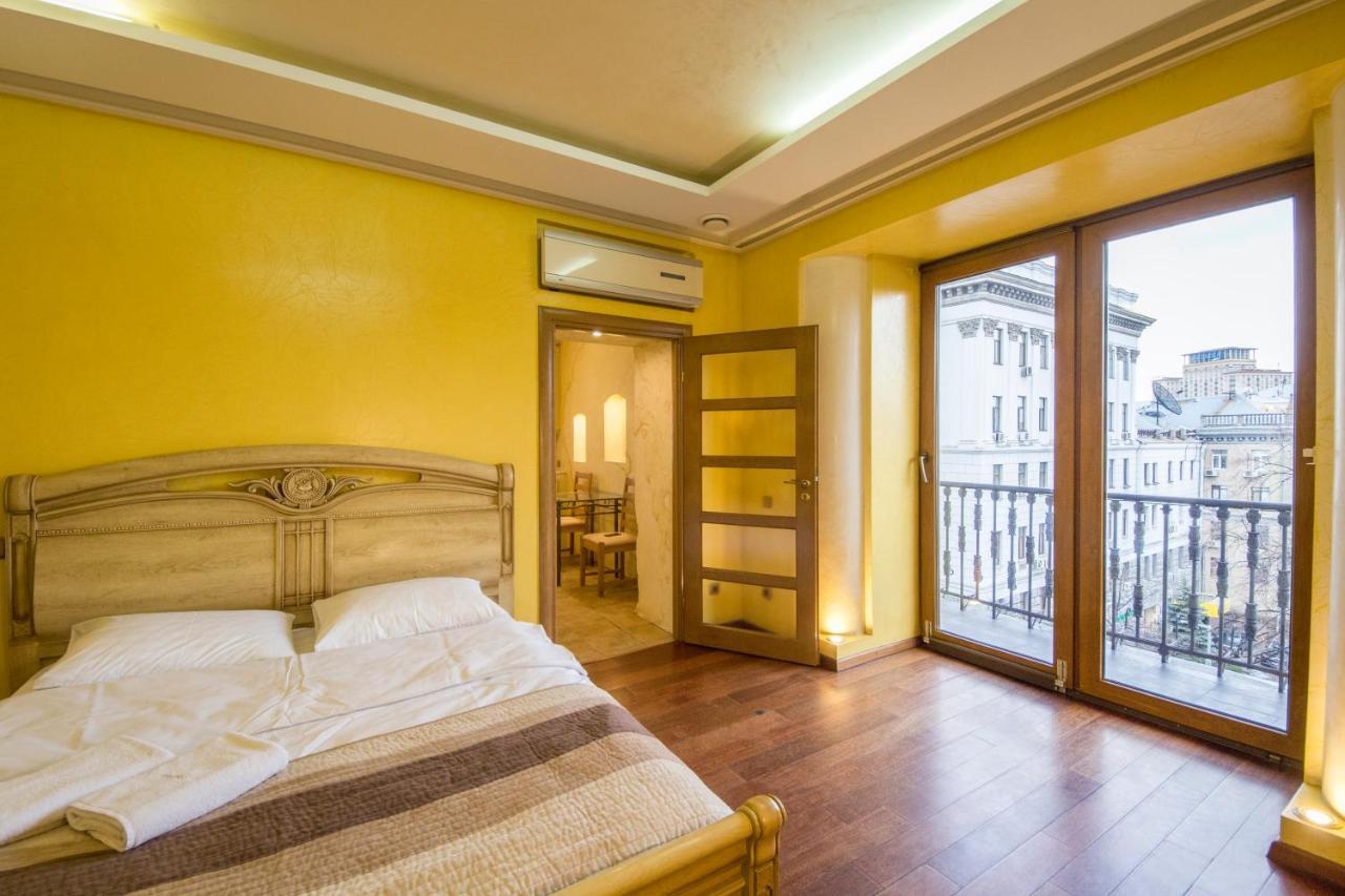 DayFlat Apartments Maidan Area Kiev Bagian luar foto