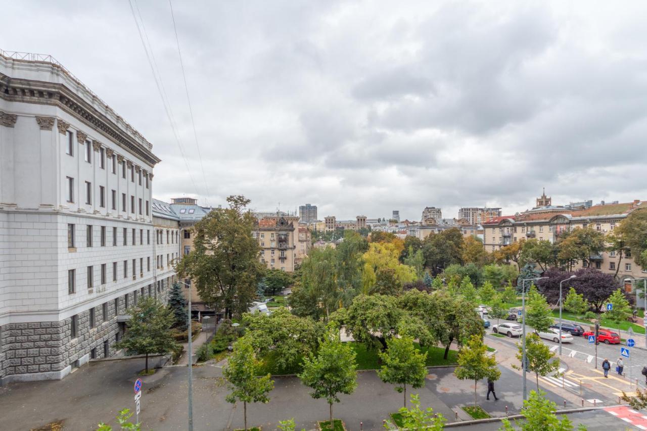DayFlat Apartments Maidan Area Kiev Bagian luar foto