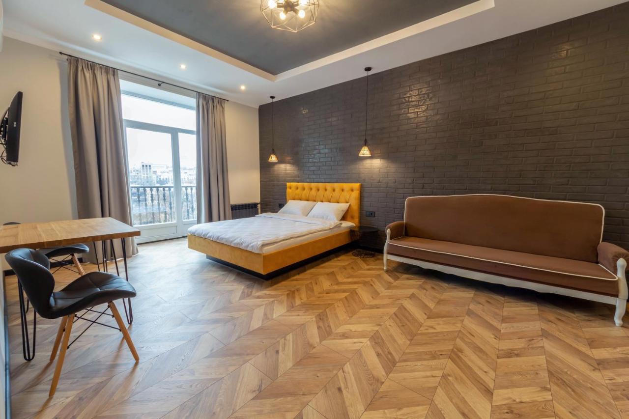 DayFlat Apartments Maidan Area Kiev Bagian luar foto