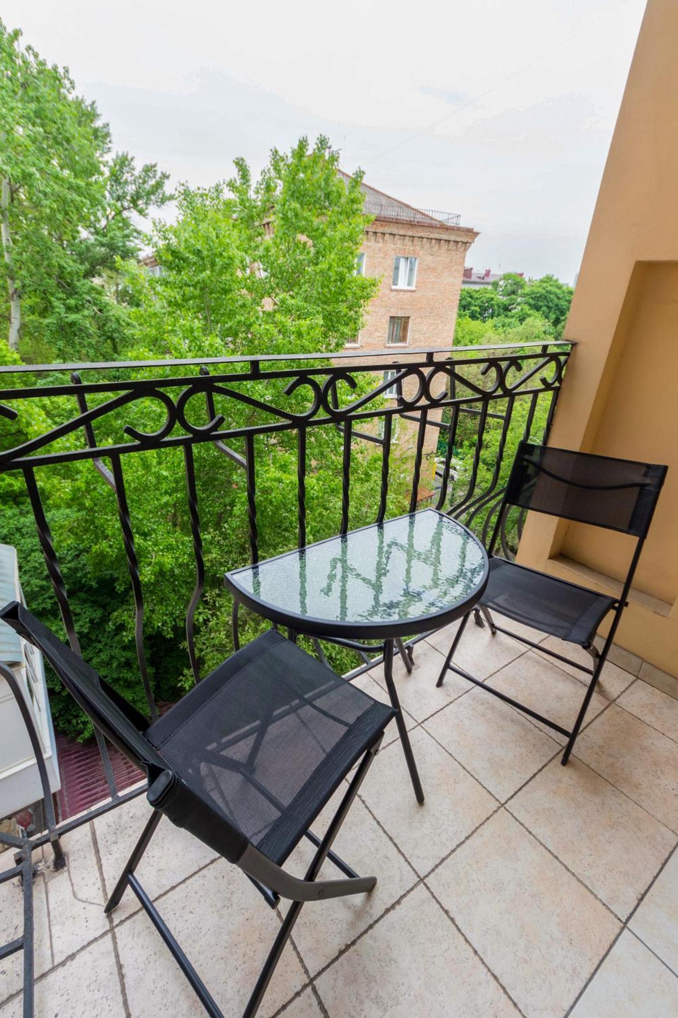 DayFlat Apartments Maidan Area Kiev Bagian luar foto